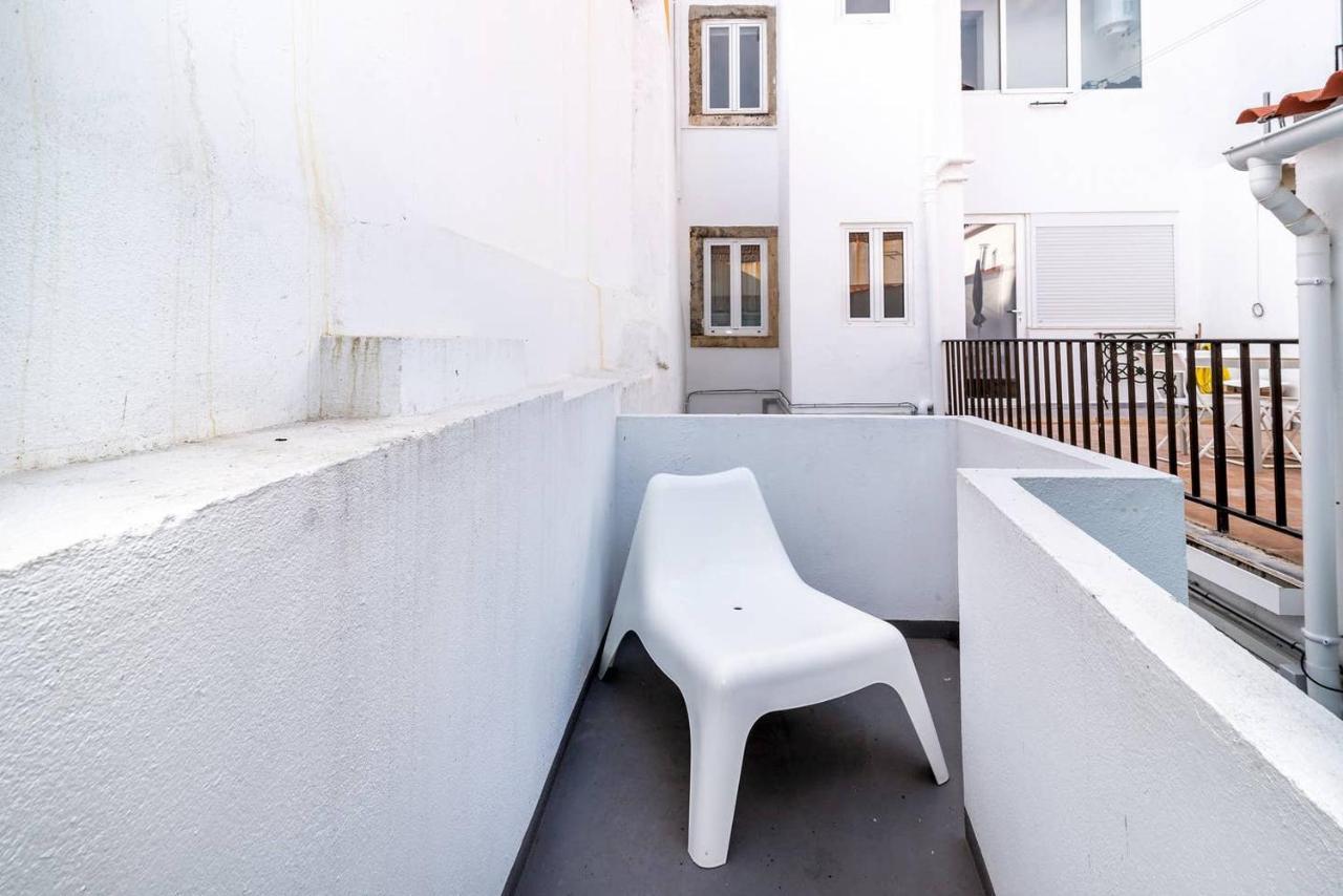 Urban & Trendy Duplex Close To Lx Factory By Trip2Portugal Lisbon Exterior photo